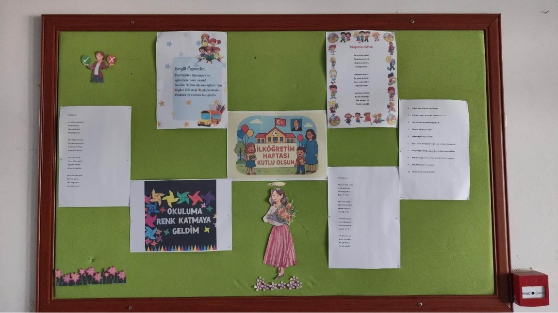 İlköğretim Haftası Pano çalışması yapıldı.